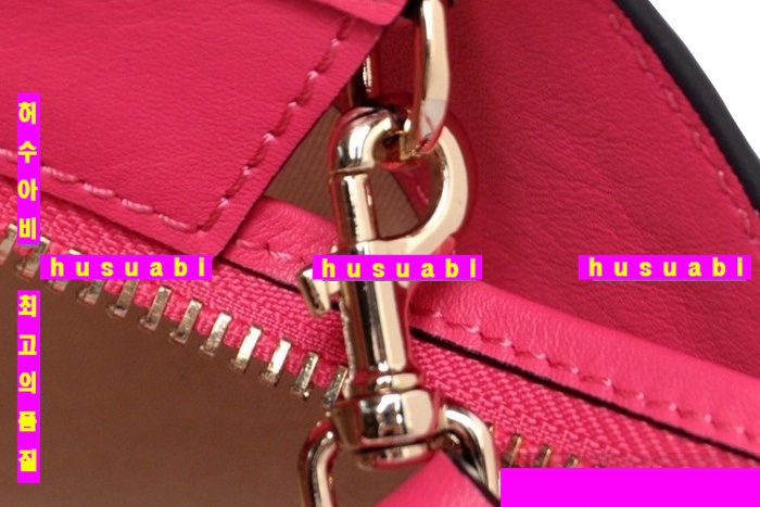 �߷�Ƽ�� �����͵� ũ�ν��� VA2016-5