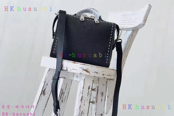 ★미러급★ 펜디 신상 토트백 FD2638