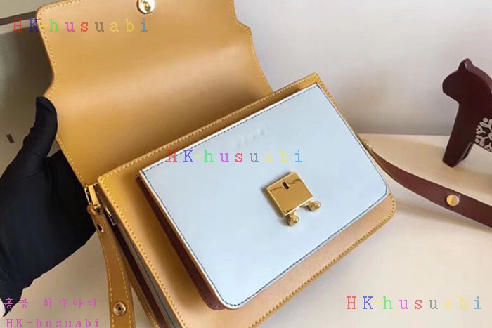 �ڹ̷��ޡ� ������ Ʈ��ũ  M 210077