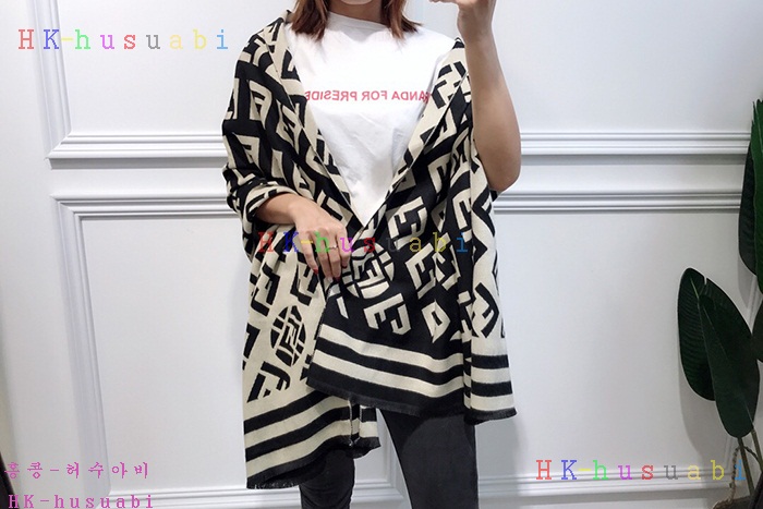 NEW 펜디 스카프 신상 FD 999249