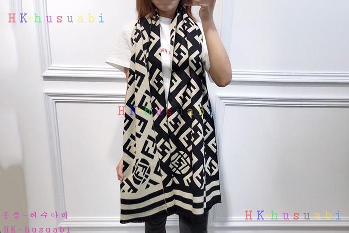 NEW 펜디 스카프 신상 FD 999249