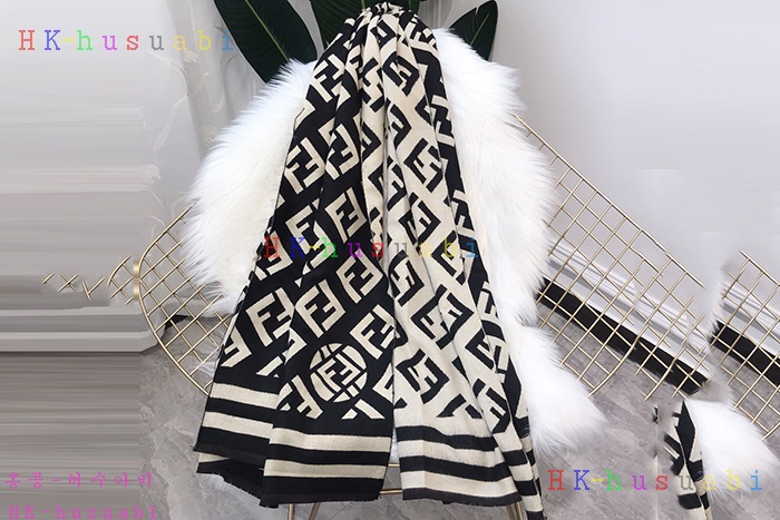 NEW 펜디 스카프 신상 FD 999249