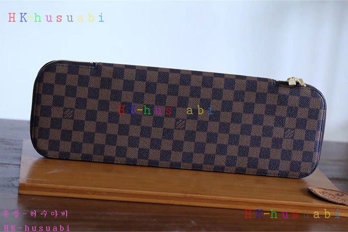 NEW 루이비통 타이 케이스 N41136
