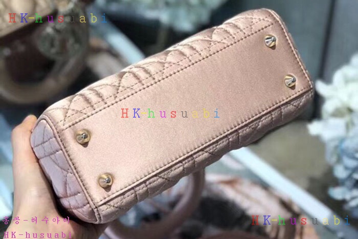 ★미러급★ 디올 레이디백 DR 953320