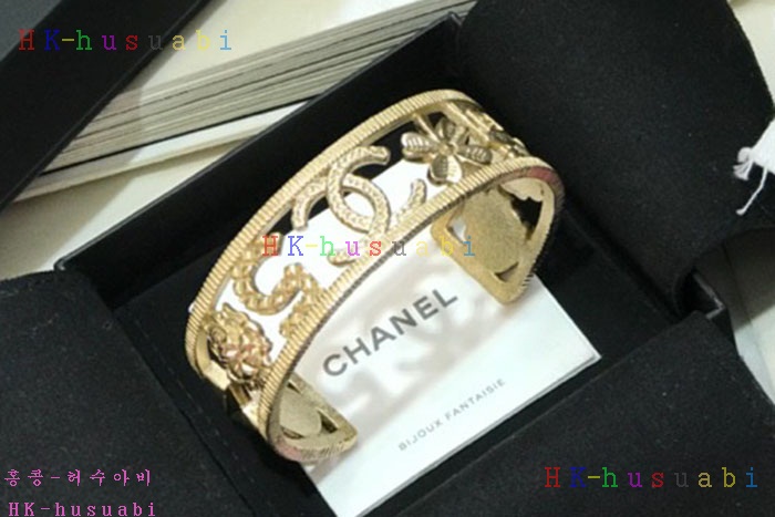 NEW 샤넬 팔찌 신상 CH 4018881