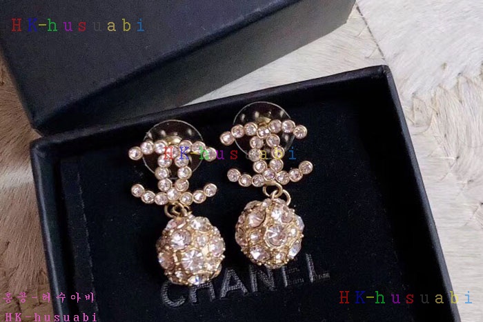 NEW 샤넬 귀걸이 신상 CH 40189373