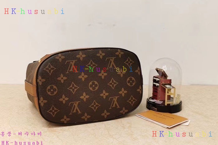 ★미러급★ 루이비통 도핀 백팩  M45142