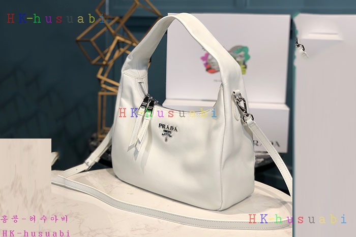 ★미러급★프라다 가죽 호보백 P 1BC132