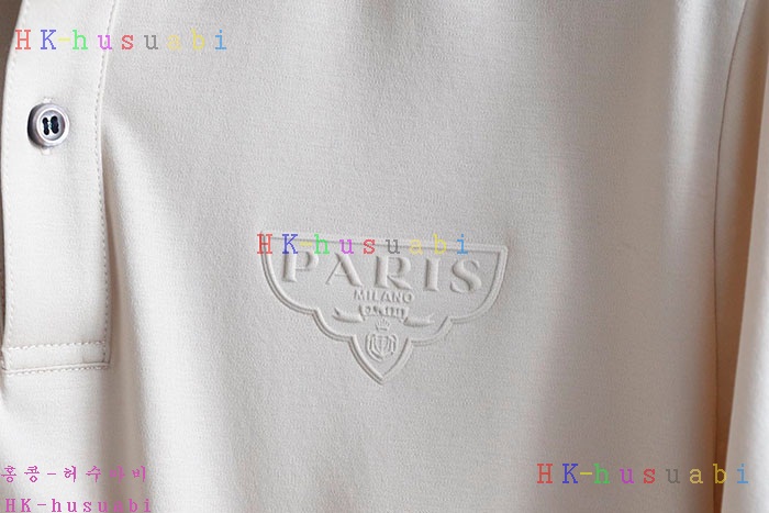 NEW 프라다 반팔티 P 2228510