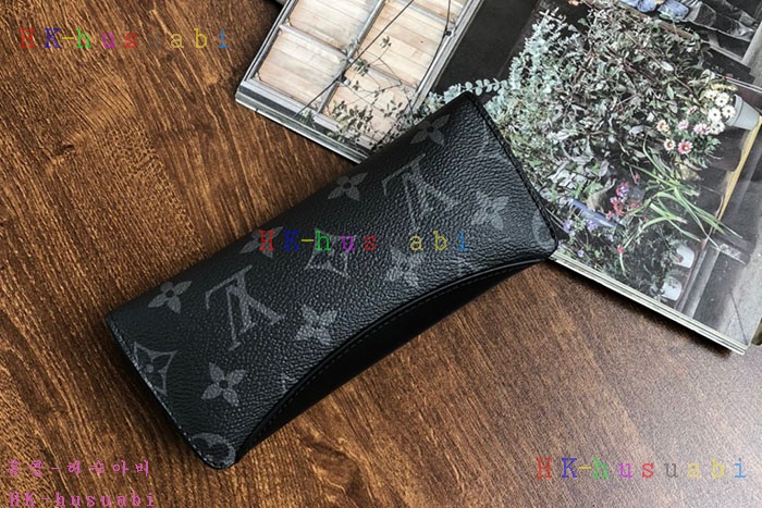 NEW 루이비통 우디 안경케이스 GI0296