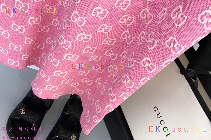 NEW 구찌 원피스 신상 GU 924518