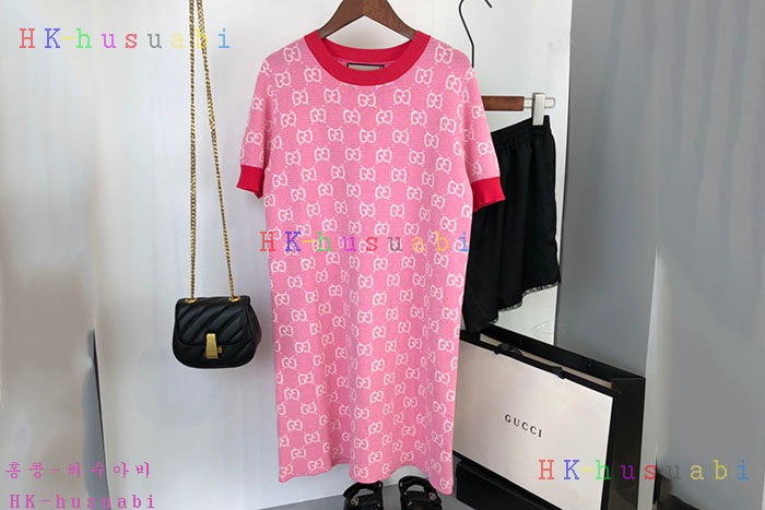 NEW 구찌 원피스 신상 GU 924518