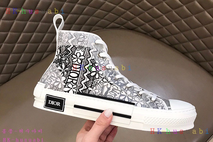 NEW 디올 신발 신상 DR 672584