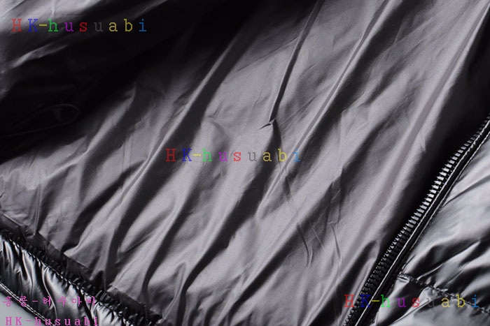 NEW 프라다 패딩 신상 P 927557