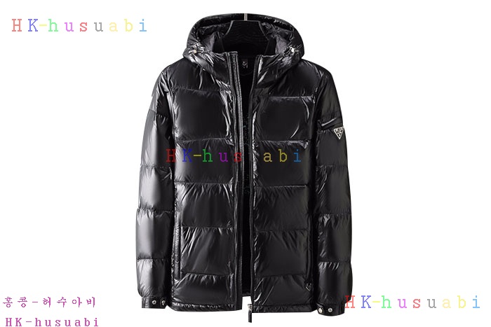 NEW 프라다 패딩 신상 P 927557
