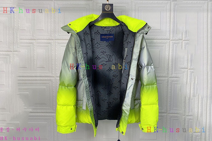 NEW 루이비통 패딩 신상 LV 235008