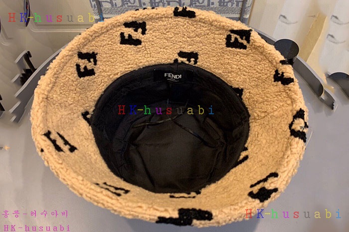NEW 펜디 모자 신상 FD 7544427