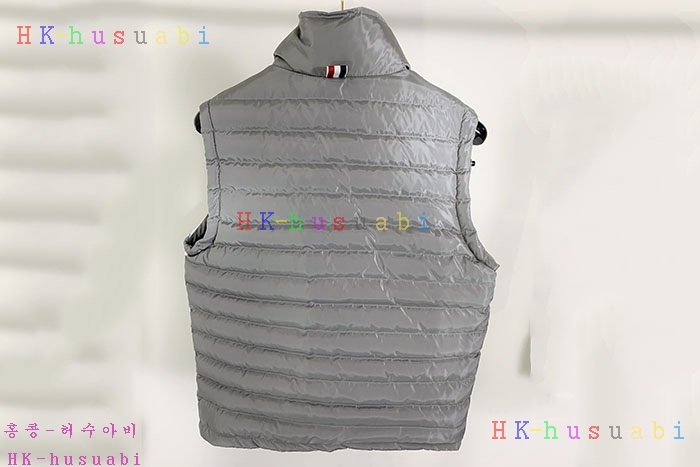 NEW 톰브라운 패딩조끼 신상 TB 572234