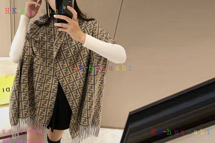 NEW 펜디 머플러 신상 FD 22431