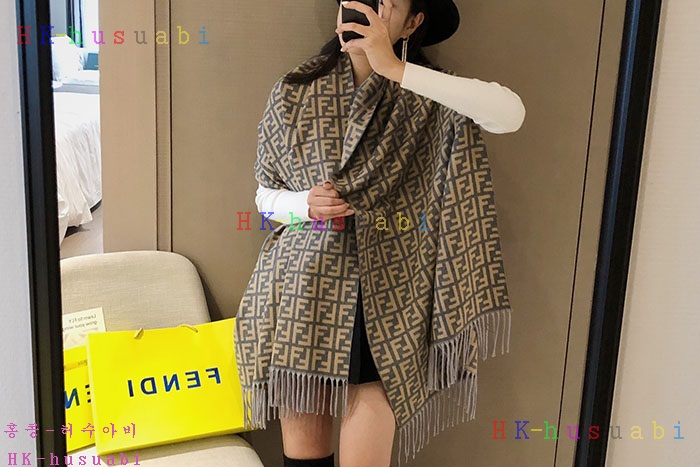NEW 펜디 머플러 신상 FD 22431