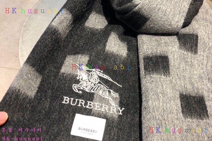 NEW 버버리 머플러 신상 BB 573349