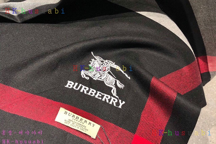 NEW 버버리 머플러 신상 BB 573358