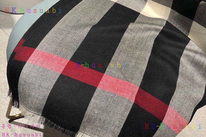 NEW 버버리 머플러 신상 BB 573358