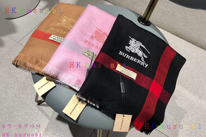 NEW 버버리 머플러 신상 BB 573358