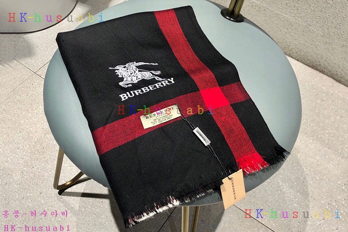 NEW 버버리 머플러 신상 BB 573358