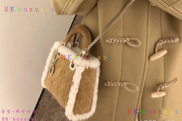 ★미러급★ 디올 시어링  레이디백 DR 428801