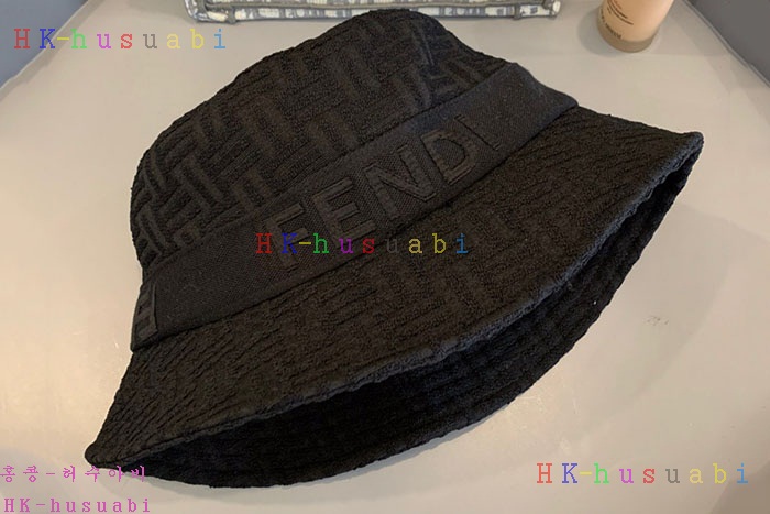 NEW 펜디 모자 신상 F 528222