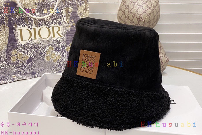 NEW 로에베 모자 신상 LW 536365
