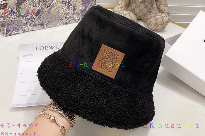 NEW 로에베 모자 신상 LW 536365