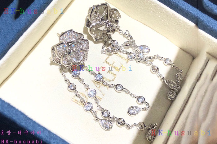 NEW 피아제 귀걸이 신상 P 236229