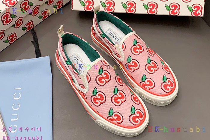 NEW 구찌 스니커즈 신상  GU 654010