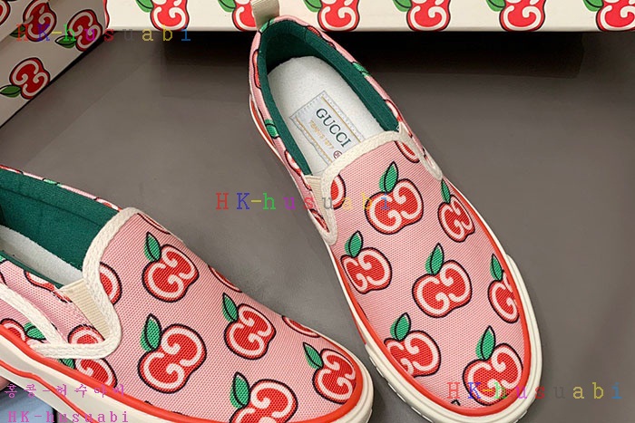 NEW 구찌 스니커즈 신상  GU 654010