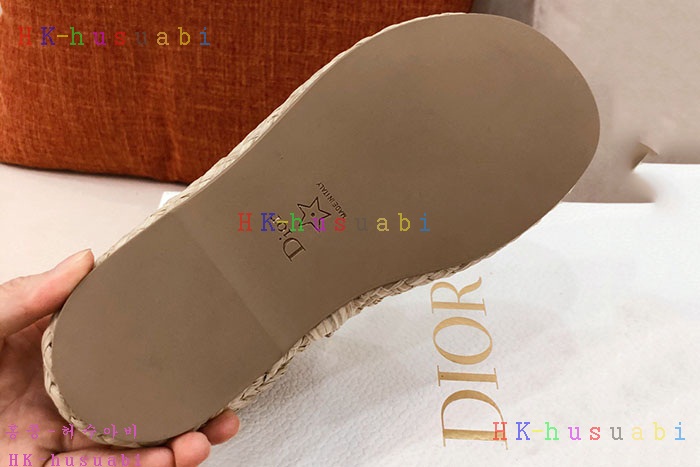 NEW 디올 신발 신상 DR 857221