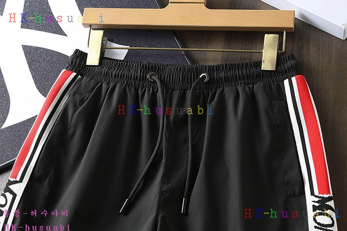 NEW 몽클레어 반바지 M 635520