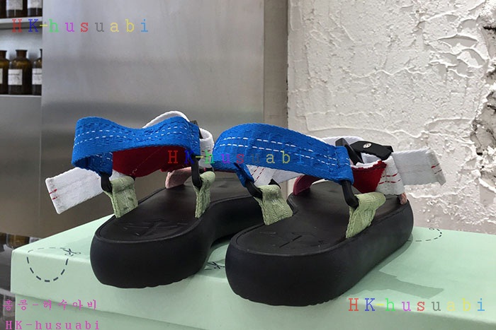 NEW 오프화이트 샌들 신상 OF 755801
