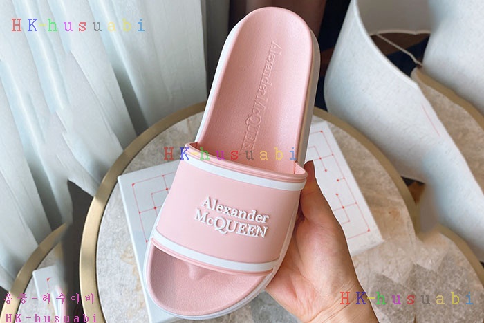 NEW 알렉산더맥퀸 슬리퍼 신상 MQ 285505