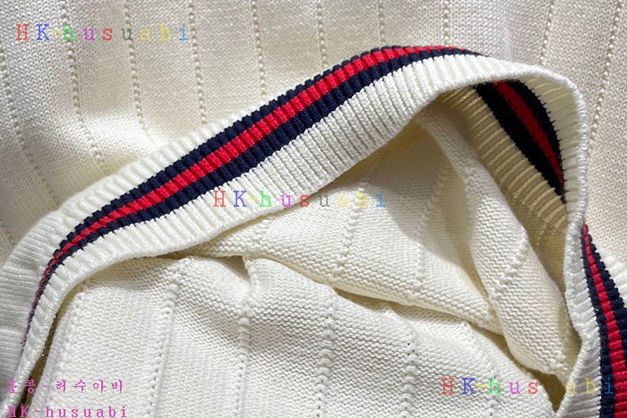 NEW 구찌 반팔티 신상 G 967660