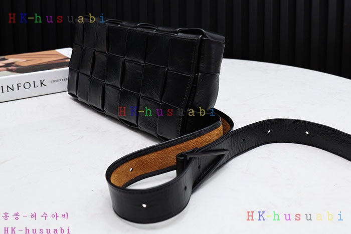 ★미러급★보테가베네타 카세트백 629068