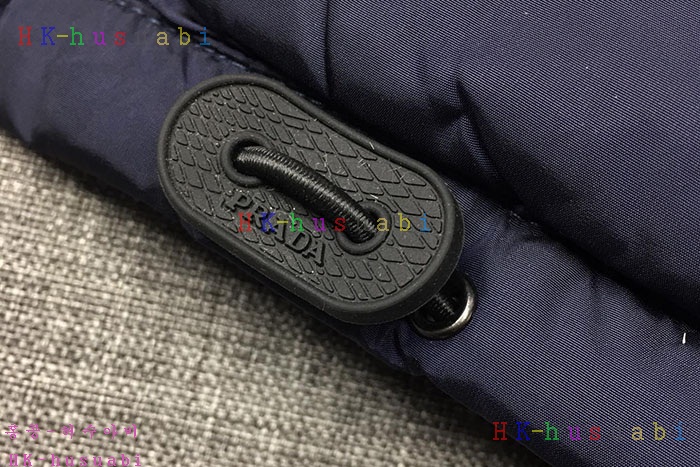 NEW 프라다 패딩조끼 신상 P 4478852