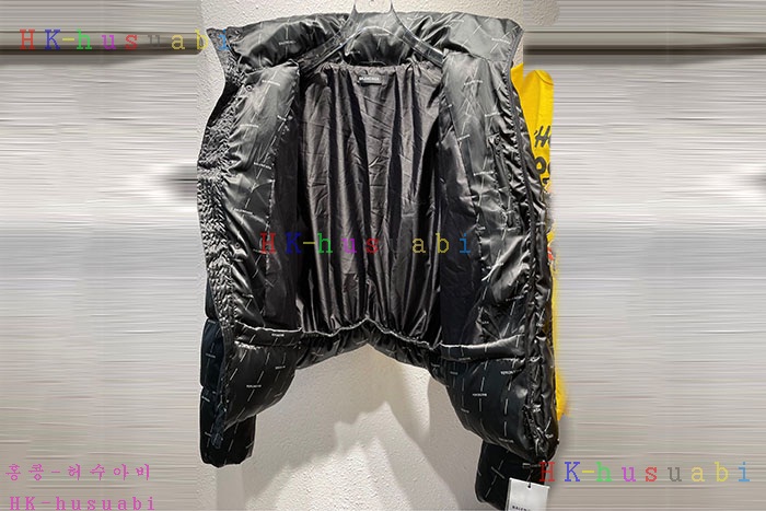 NEW 발렌시아가 패딩 신상 B 427803