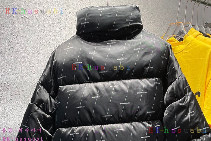 NEW 발렌시아가 패딩 신상 B 427803