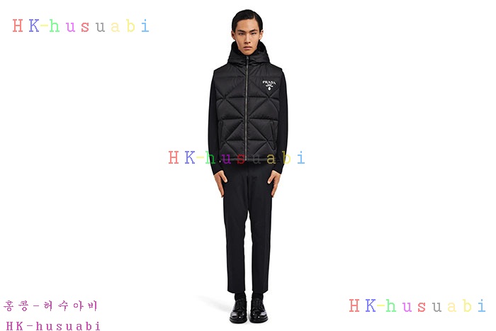 NEW 프라다 패딩조끼 신상 P 992436