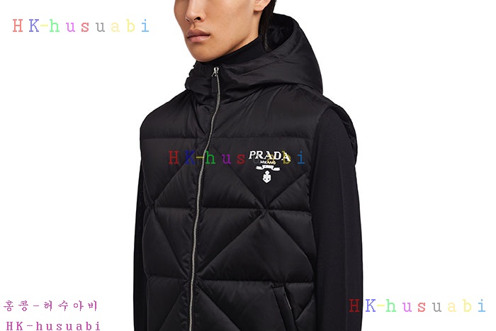 NEW 프라다 패딩조끼 신상 P 992436