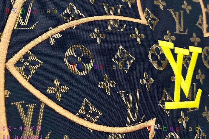 NEW 루이비통 후드티 신상 LV 4425125
