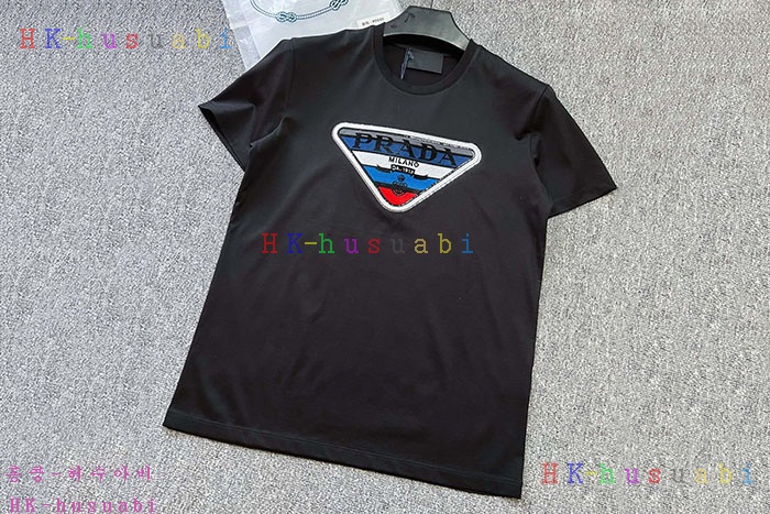 NEW 프라다 반팔티 신상 P 557567