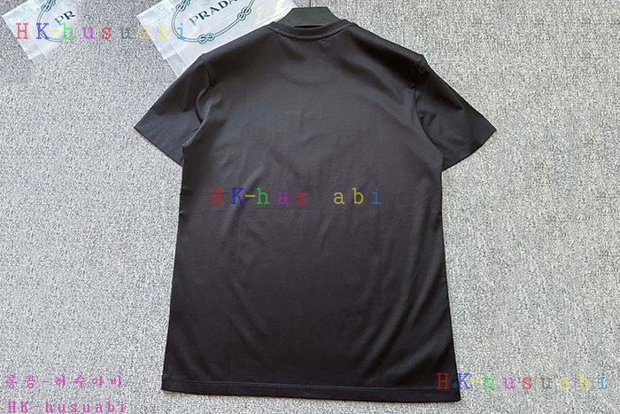 NEW 프라다 반팔티 신상 P 557567